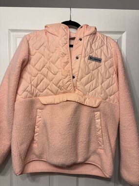 Columbia Quilted Sherpa Pullover - Peach